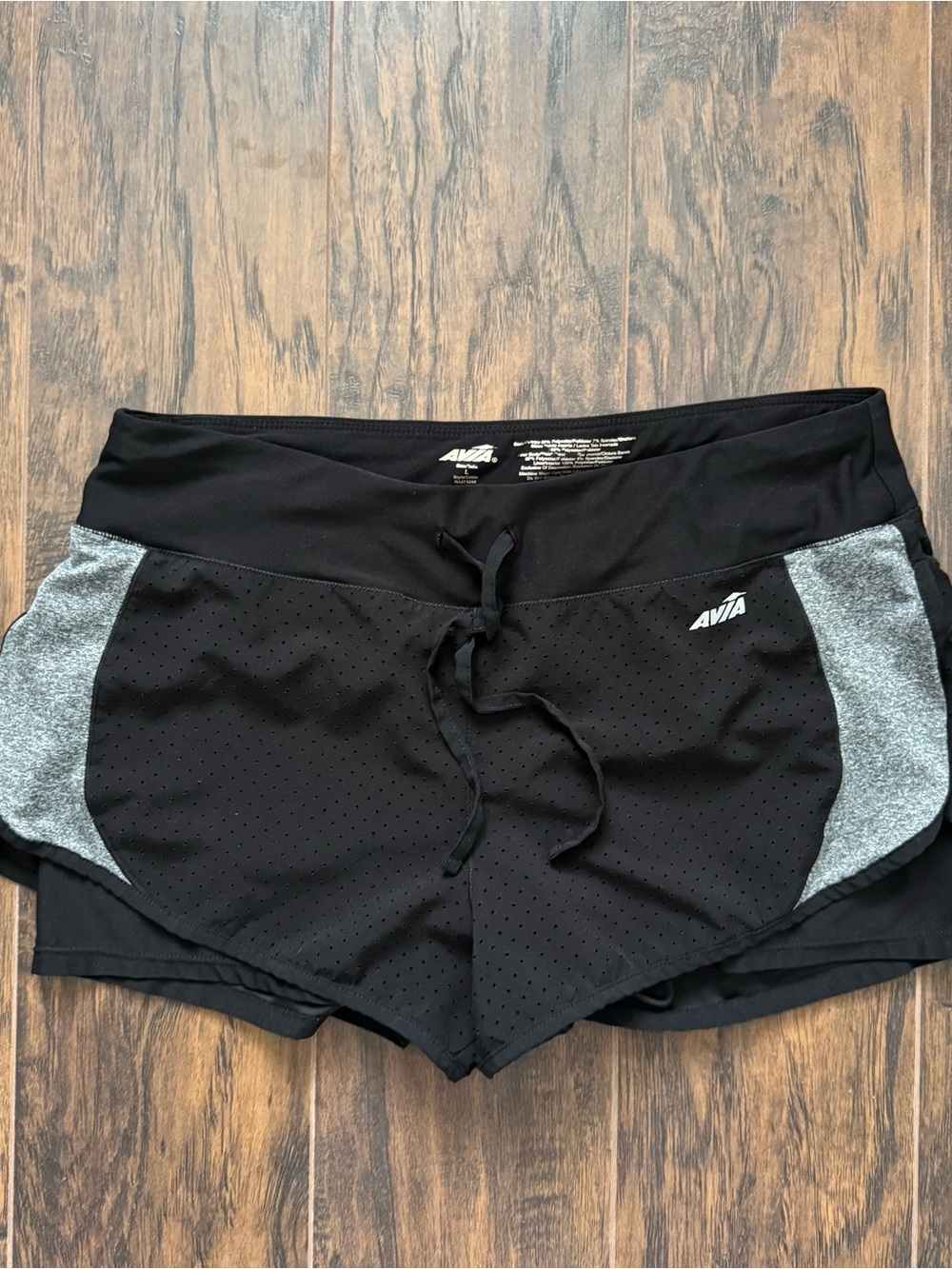 Avia Large Black and Grey Flyaway Running Shorts